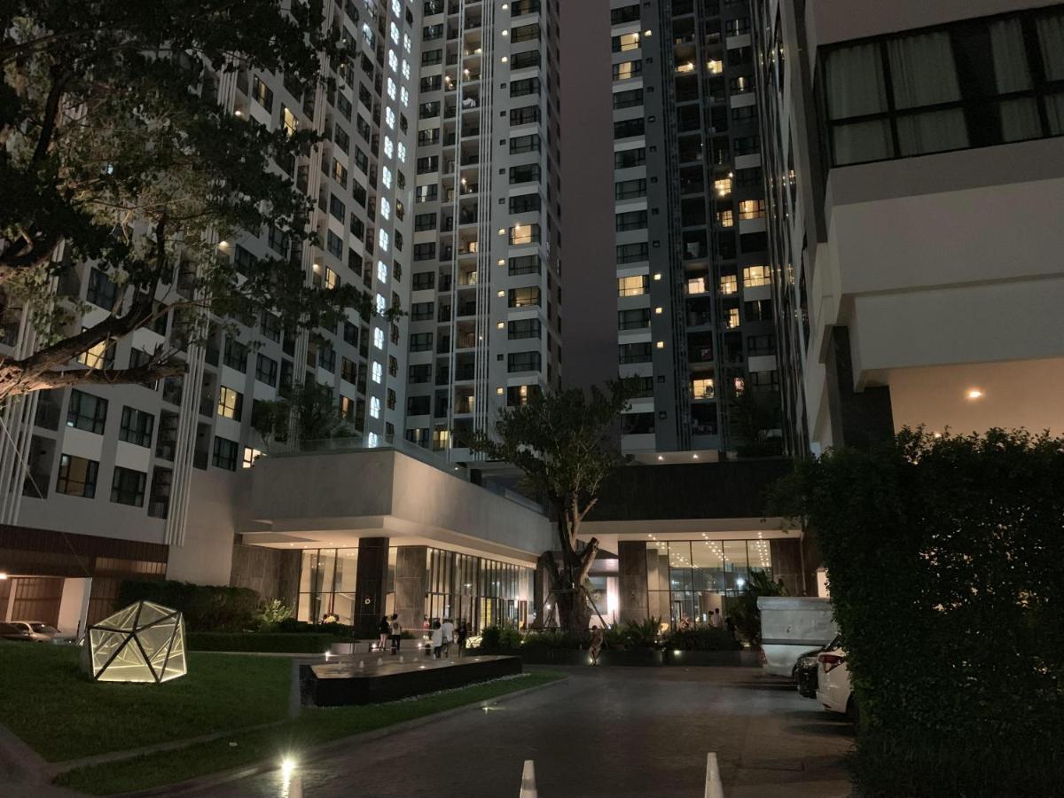 The Base Pattaya Aparthotel Exterior photo